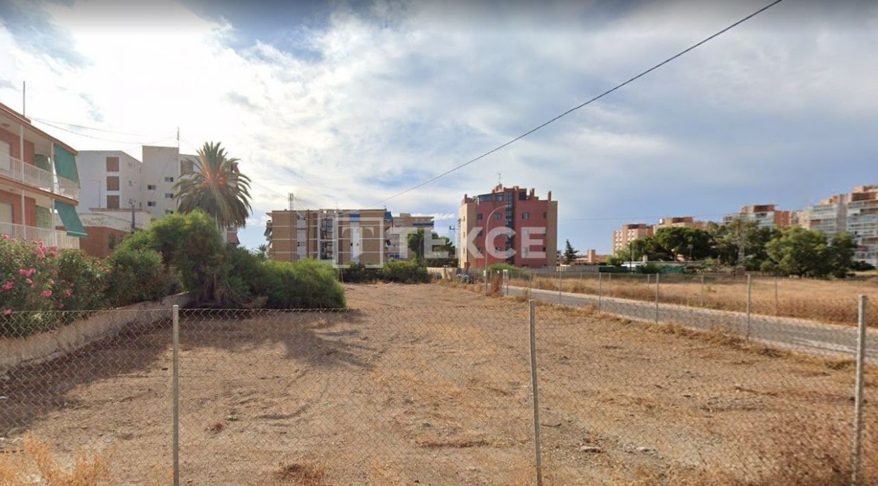 Land in El Campello, Spain, 1 454 sq.m - picture 1