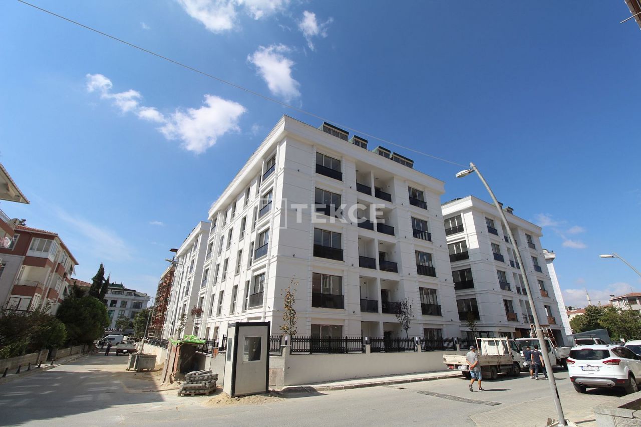 Apartment in Istanbul, Turkey, 210 sq.m - picture 1