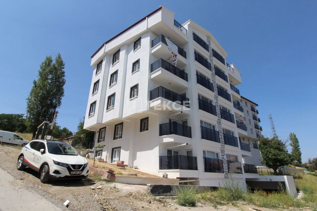 Apartment in Ankara, Turkey, 150 sq.m - picture 1