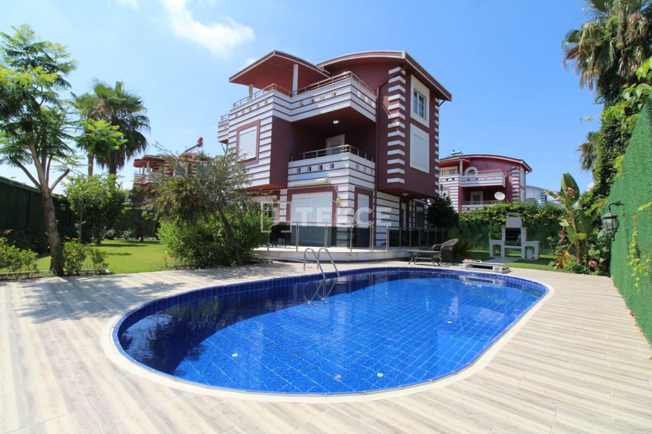 Villa in Serik, Turkey, 170 sq.m - picture 1