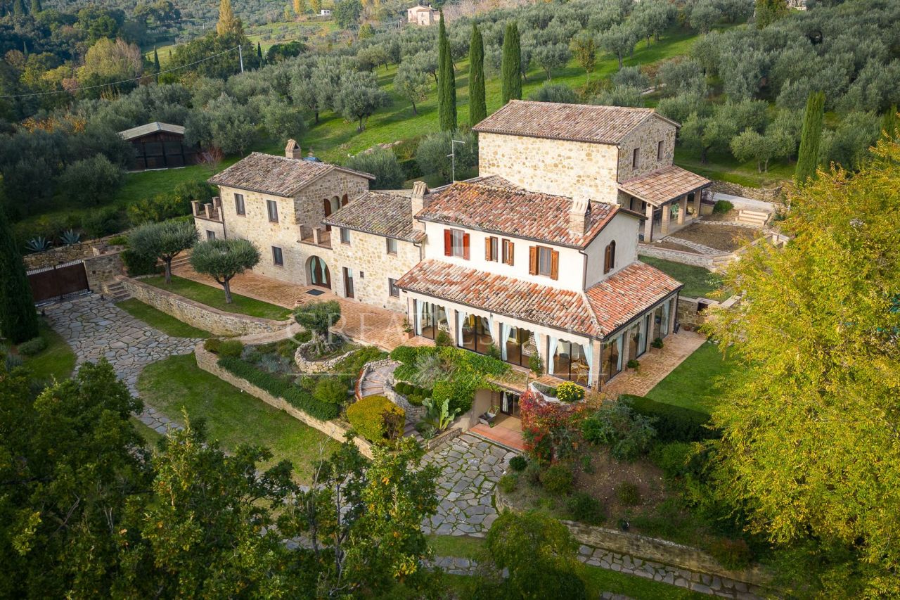 Haus in Assisi, Italien, 650 m2 - Foto 1
