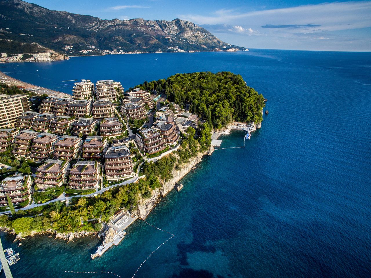 Penthouse in Budva, Montenegro, 565 sq.m - picture 1