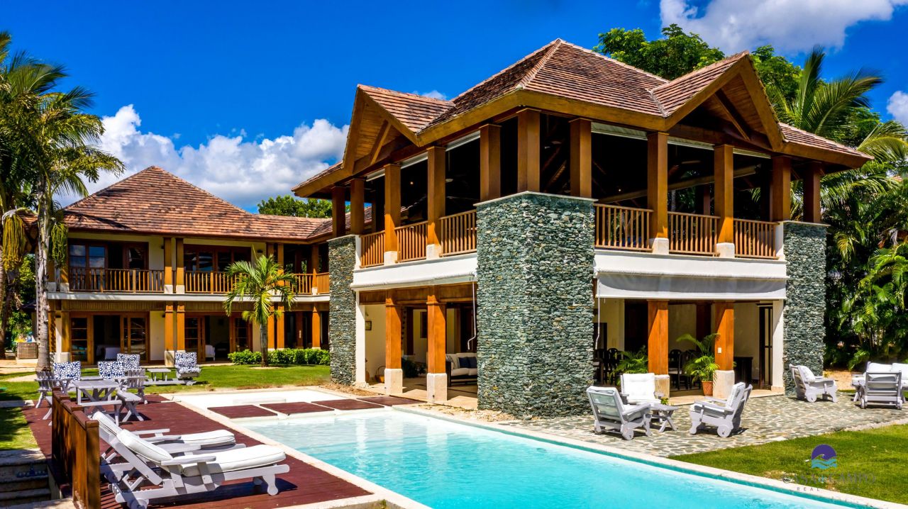 Villa in La Romana, Dominican Republic, 850 sq.m - picture 1