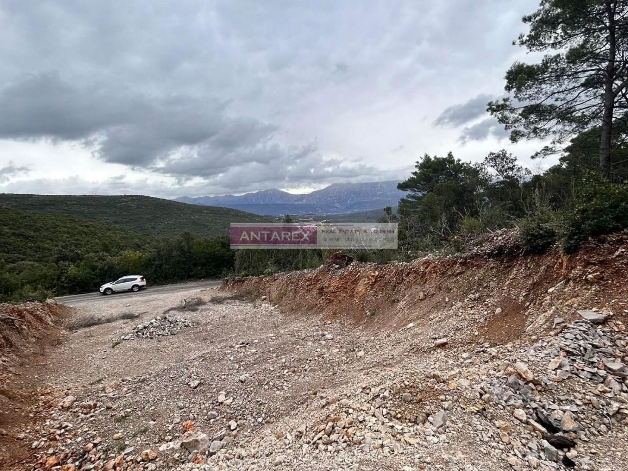 Terrain sur la Luštica, Monténégro, 2 600 m2 - image 1