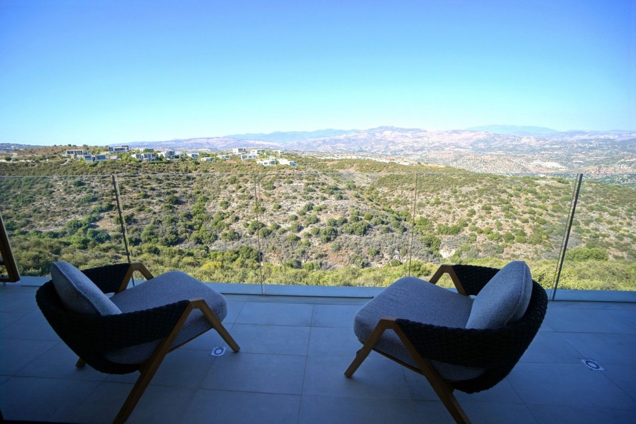 Villa en Pafos, Chipre, 1 200 m² - imagen 1