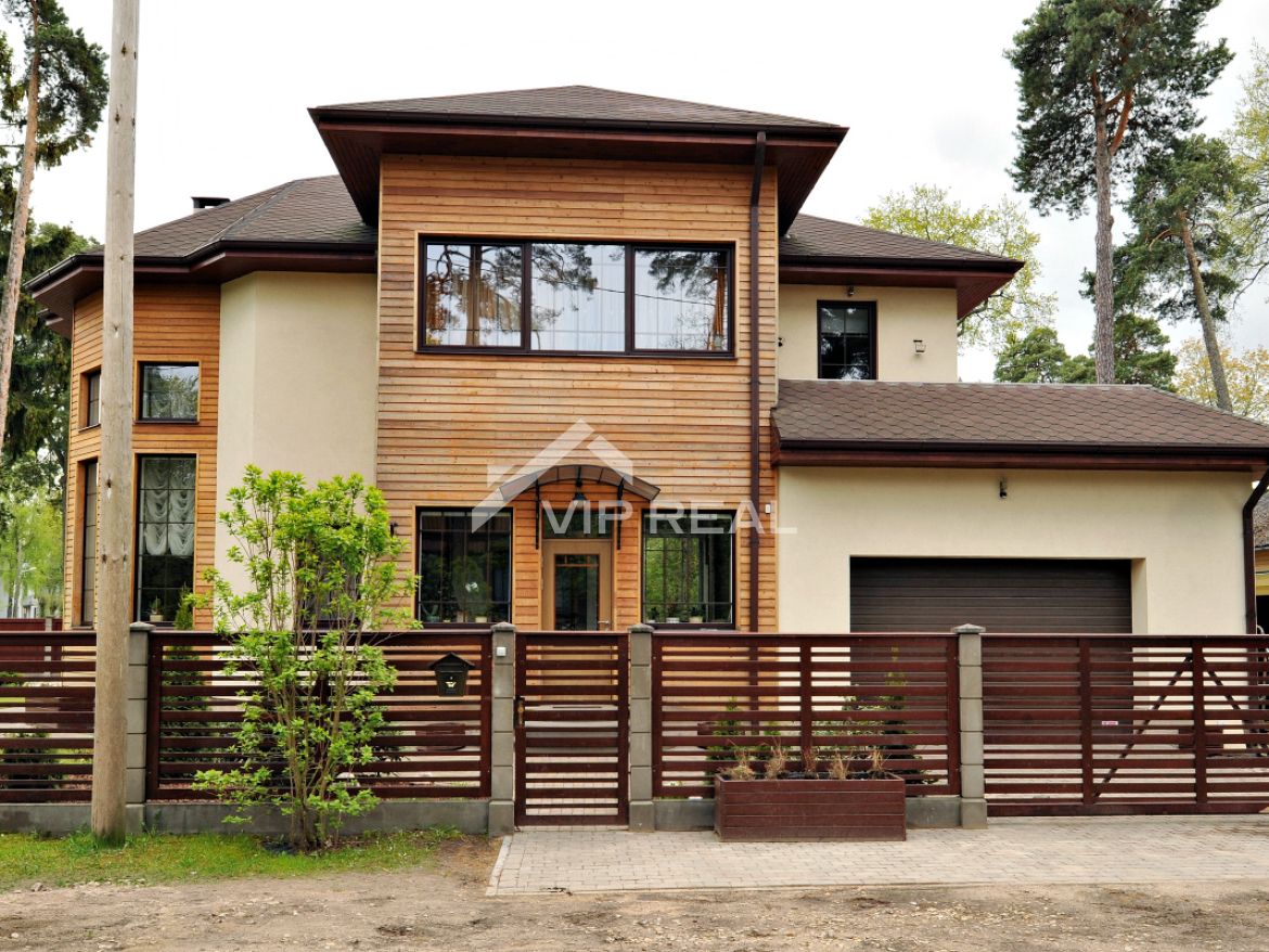 House in Jurmala, Latvia, 300 sq.m - picture 1