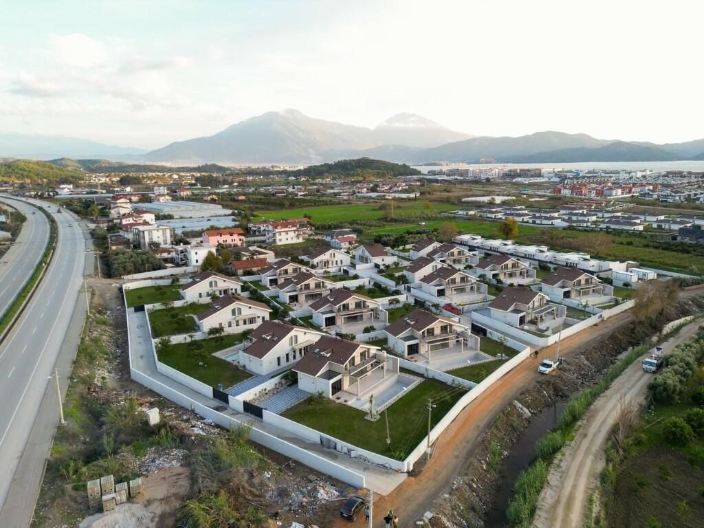Villa en Fethiye, Turquia, 256 m2 - imagen 1