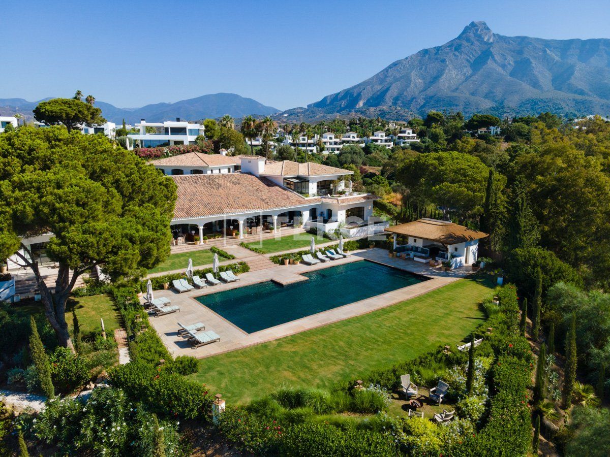 Villa in Marbella, Spanien, 2 000 m2 - Foto 1