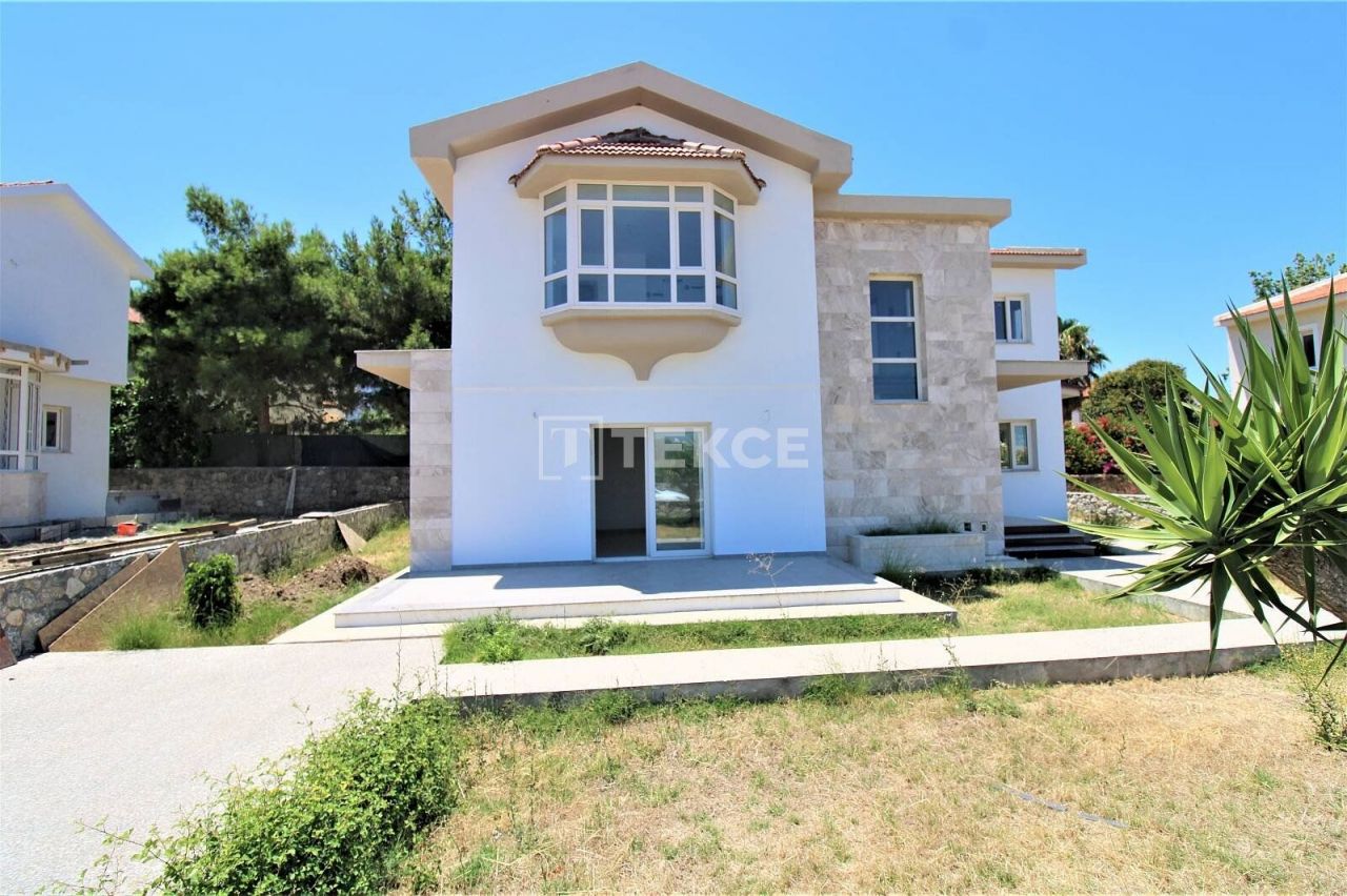 Villa in Kyrenia, Cyprus, 244 sq.m - picture 1