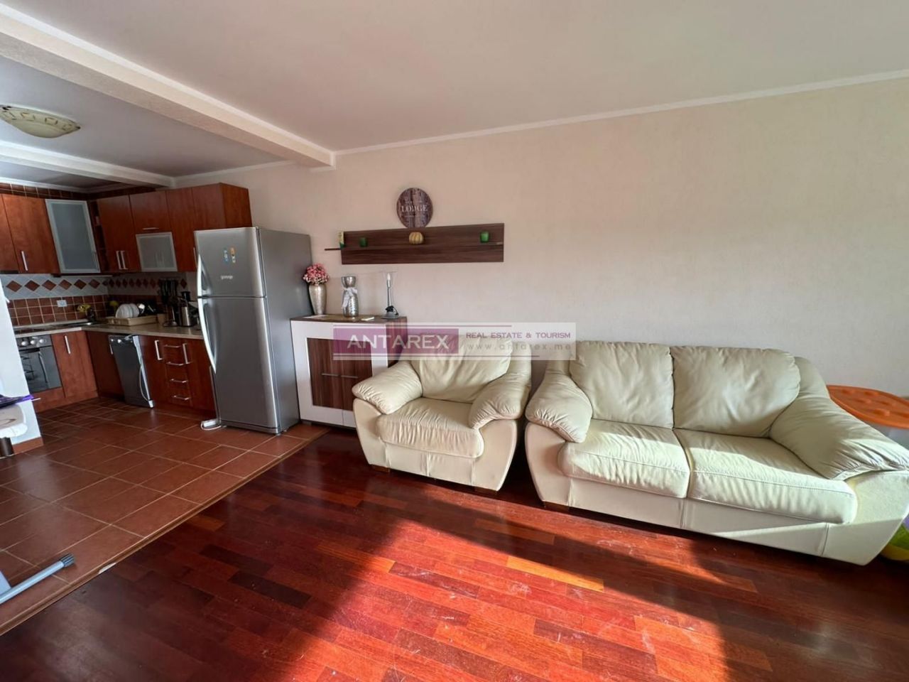Apartment in Petrovac, Montenegro, 71 sq.m - picture 1