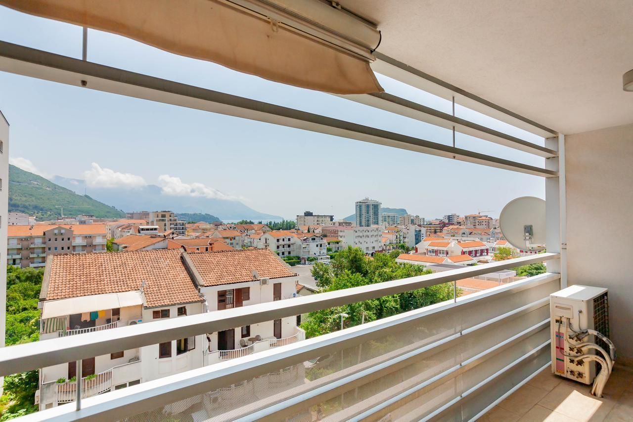 Wohnung in Becici, Montenegro, 85 m2 - Foto 1