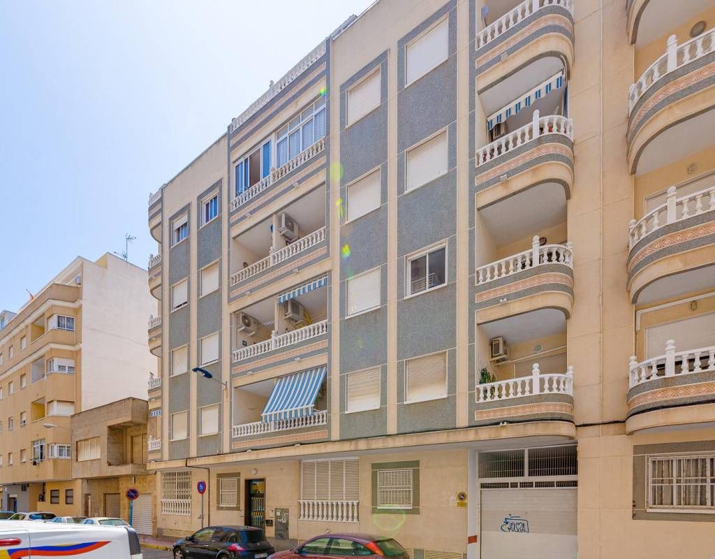 Apartment in Torrevieja, Spain, 61 sq.m - picture 1