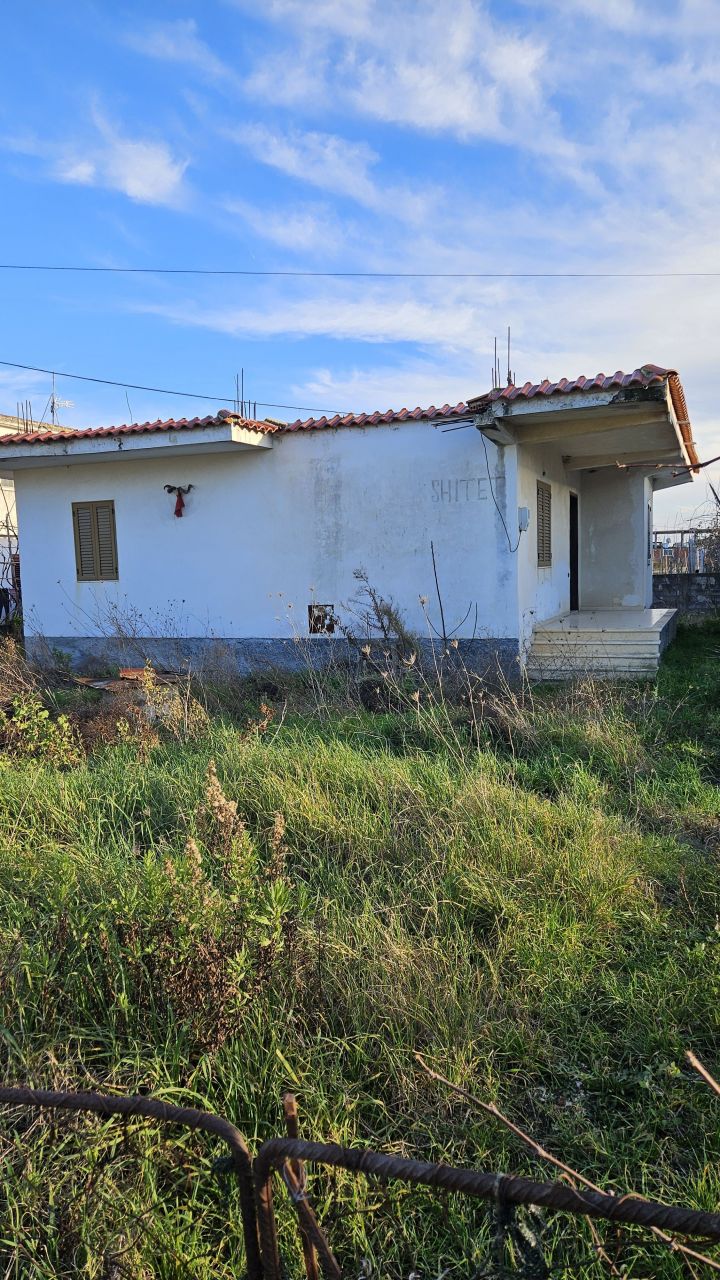 Cottage in Durres, Albania, 99 sq.m - picture 1