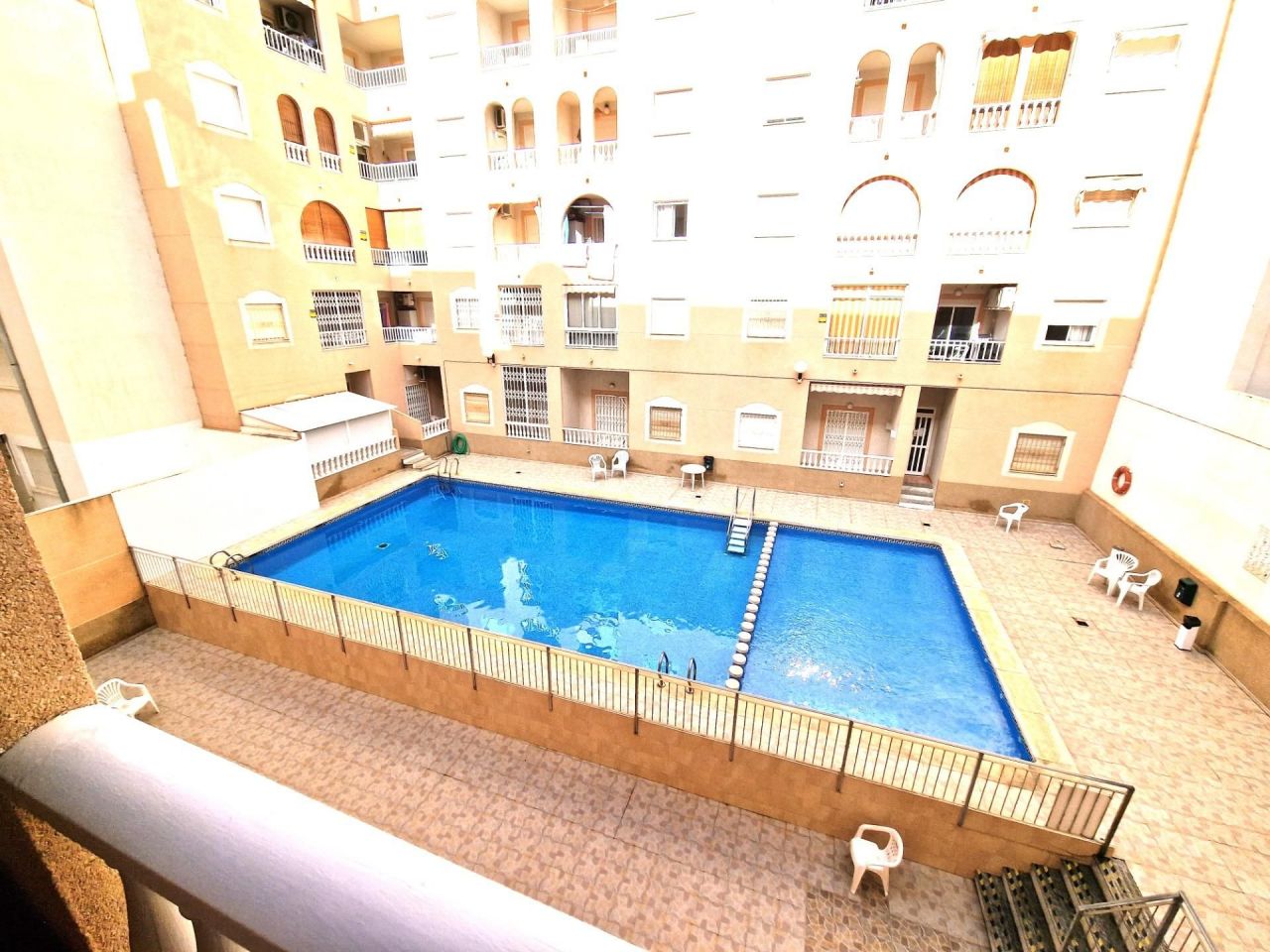 Apartment in Torrevieja, Spain, 45 sq.m - picture 1