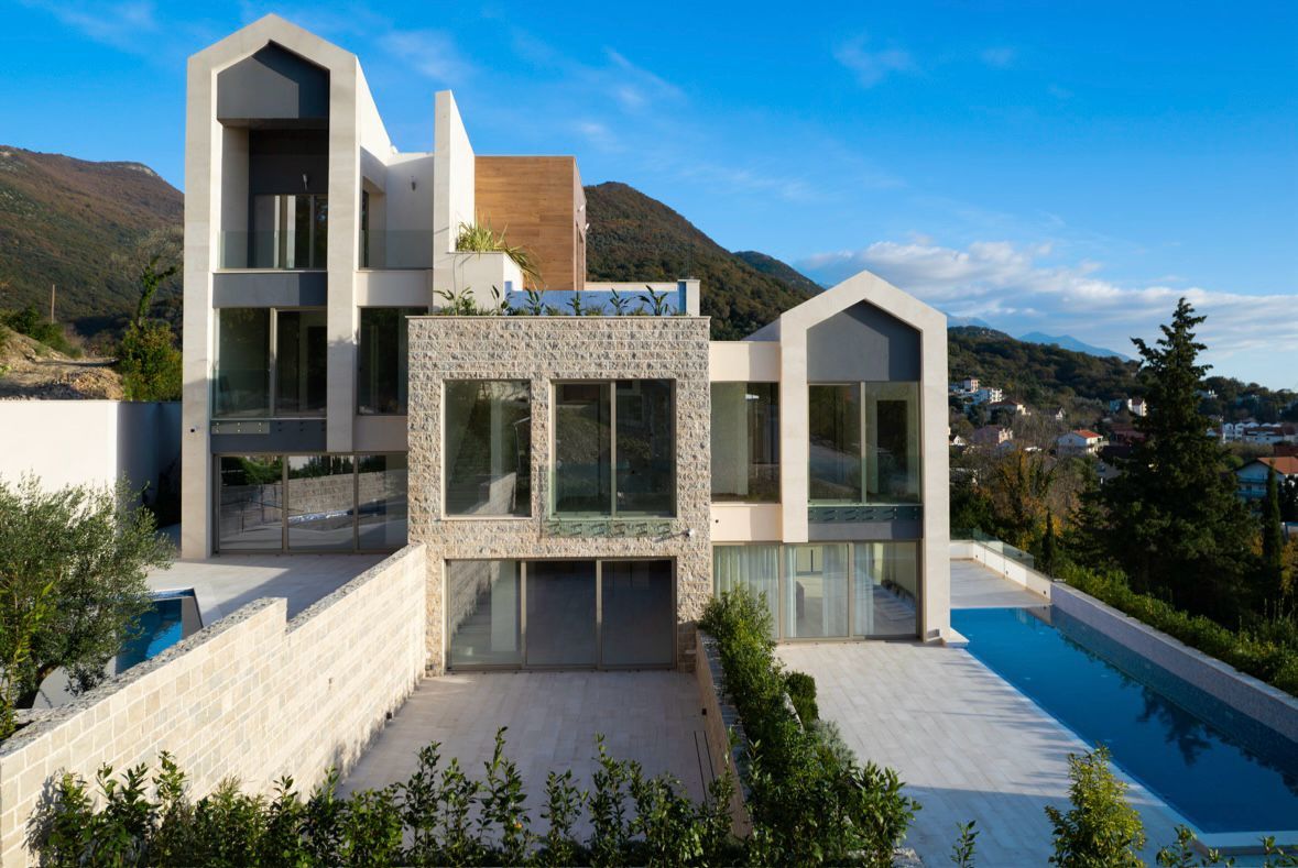 Villa in Tivat, Montenegro, 204 m2 - Foto 1