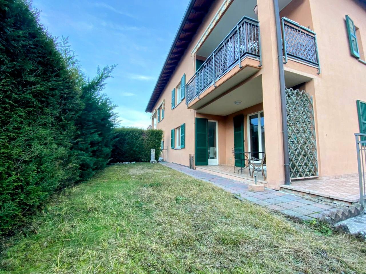Flat in Porlezza, Italy, 96 sq.m - picture 1