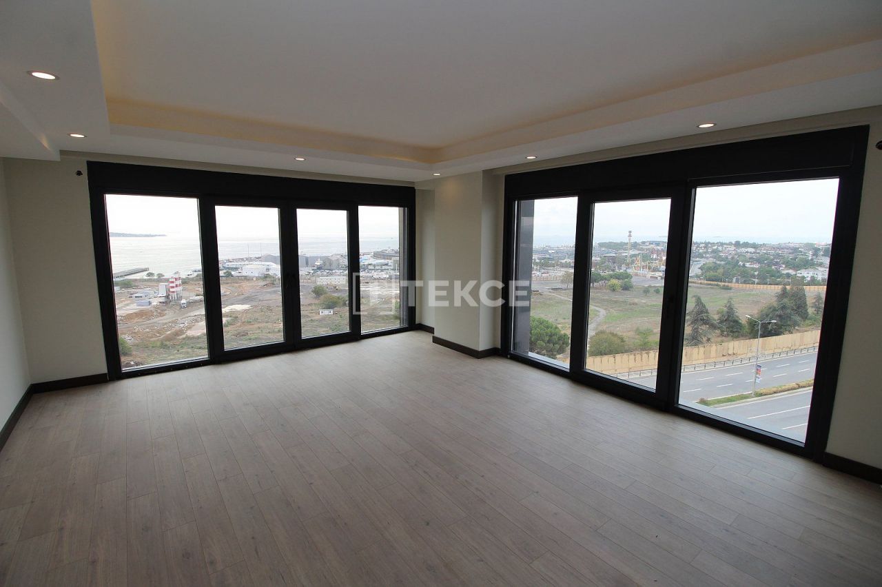 Apartment in Tuzla, Turkey, 238 sq.m - picture 1