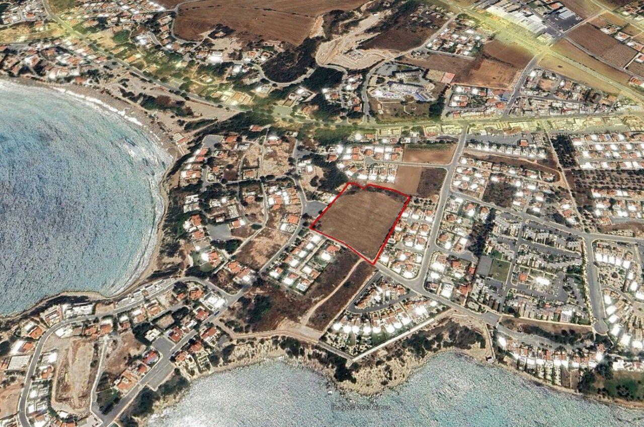 Terrain à Paphos, Chypre, 15 887 m2 - image 1
