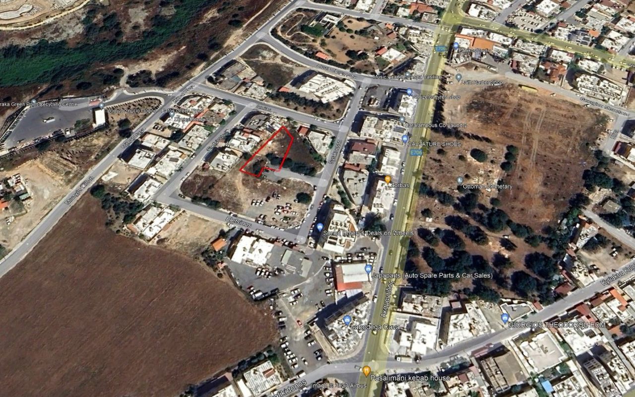 Land in Paphos, Cyprus, 747 sq.m - picture 1