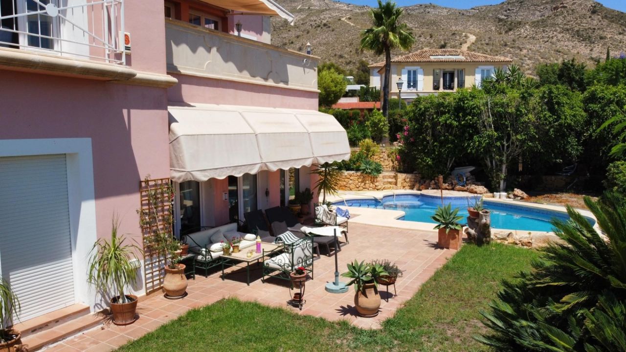 Villa in Finestrat, Spain, 190 sq.m - picture 1