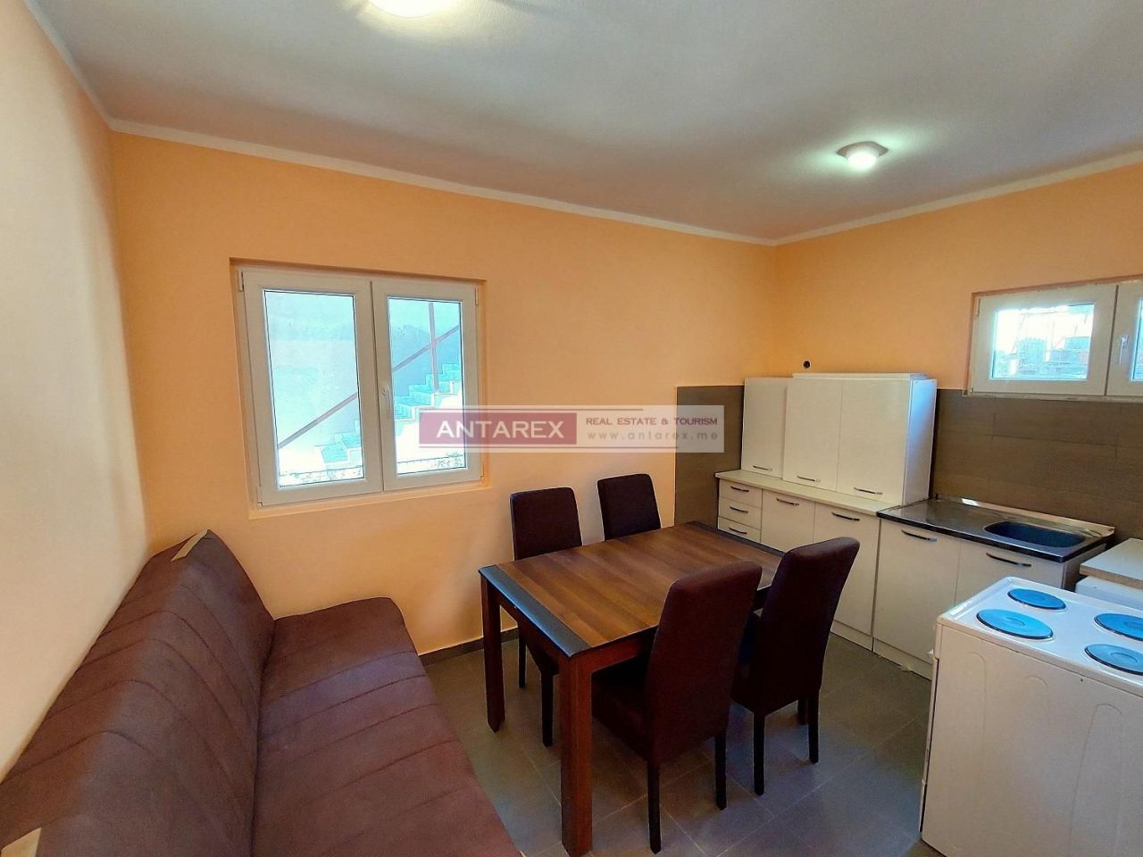 Apartment in Zelenika, Montenegro, 40 sq.m - picture 1