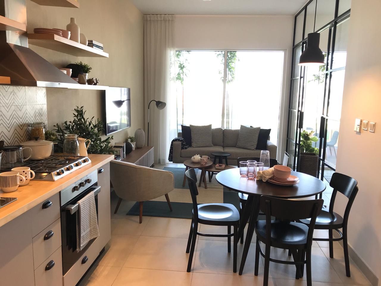 Apartment in Dubai, UAE, 48 sq.m - picture 1