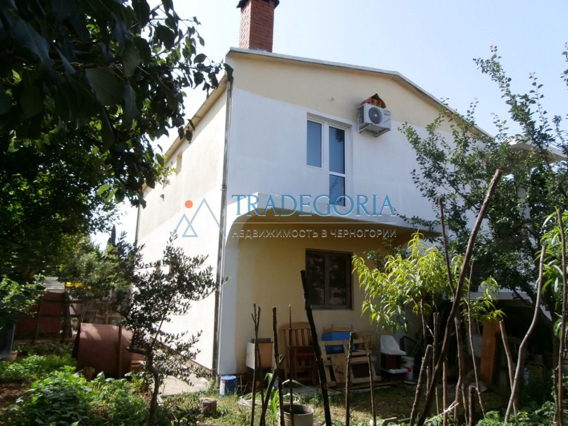 Haus in Bar, Montenegro, 170 m2 - Foto 1