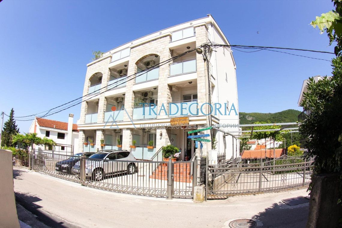 Hotel in Becici, Montenegro, 224 sq.m - picture 1