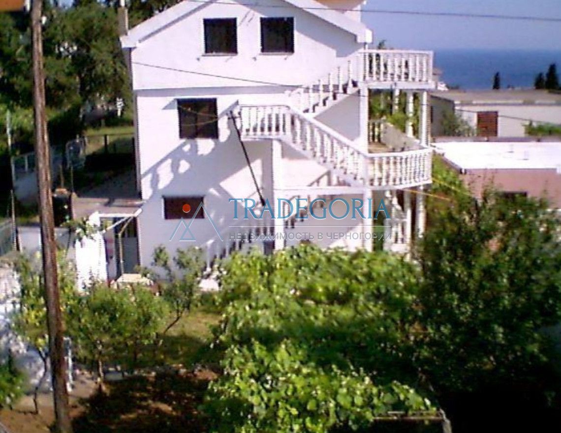 House in Sutomore, Montenegro, 200 sq.m - picture 1