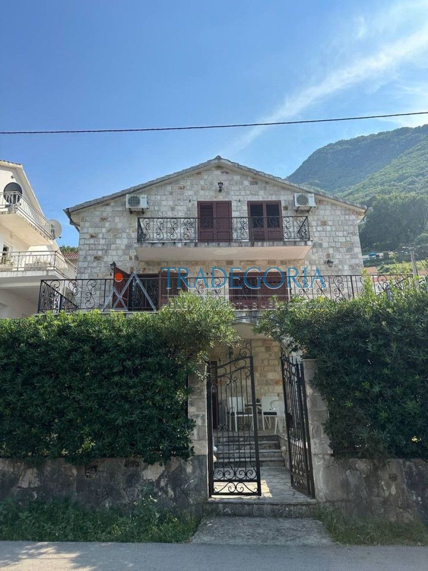Casa en Stoliv, Montenegro, 272 m2 - imagen 1
