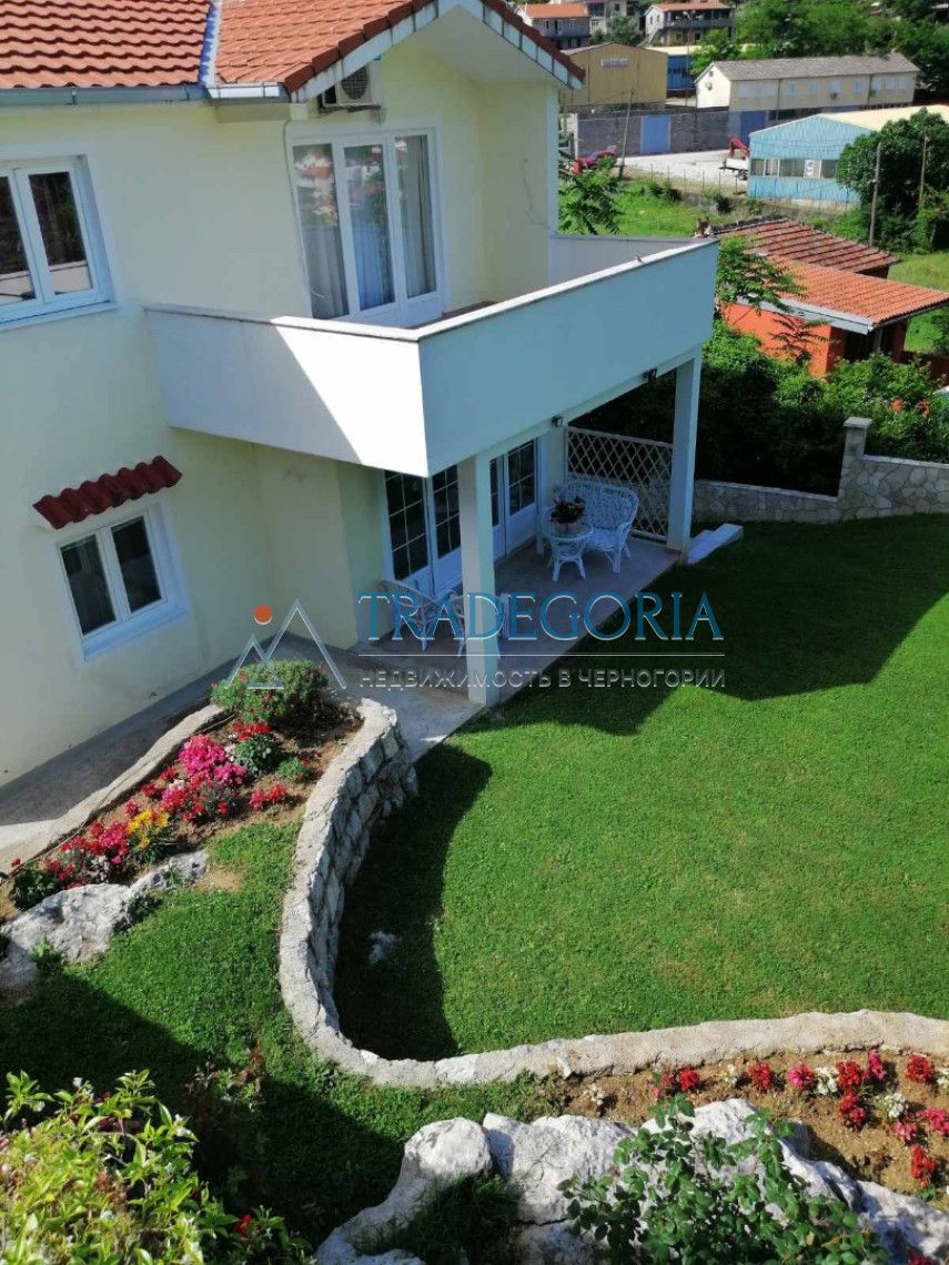 Haus in Škaljari, Montenegro, 108 m2 - Foto 1