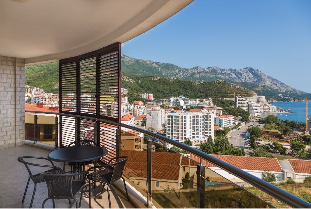 Wohnung in Budva, Montenegro, 130 m2 - Foto 1