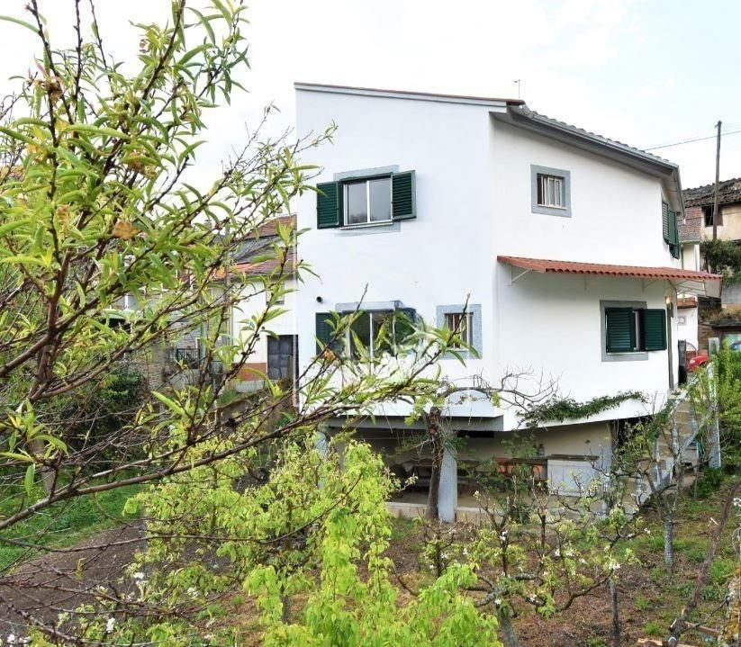 House in Braganca, Portugal, 185 sq.m - picture 1