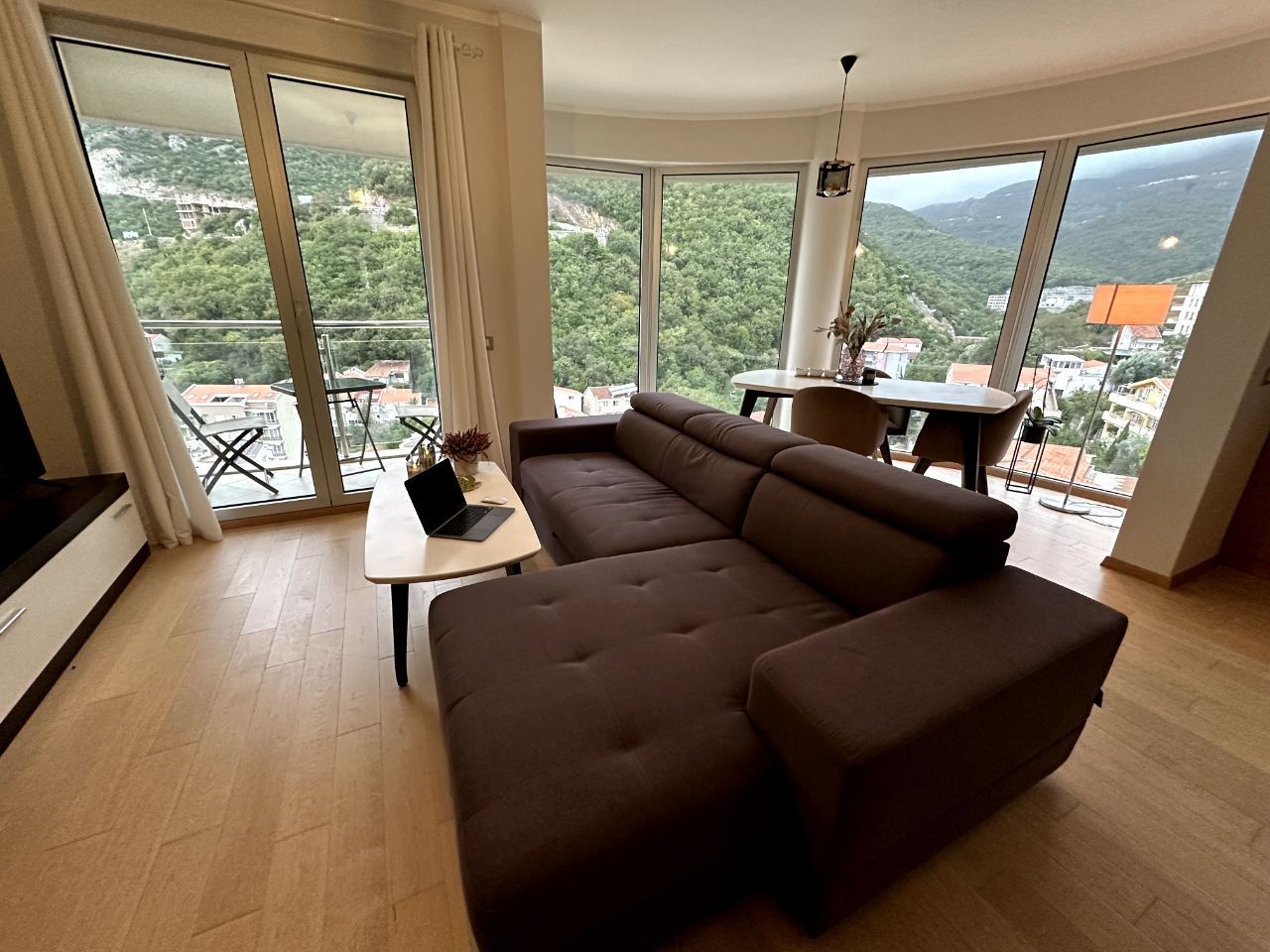 Wohnung in Budva, Montenegro, 69 m2 - Foto 1