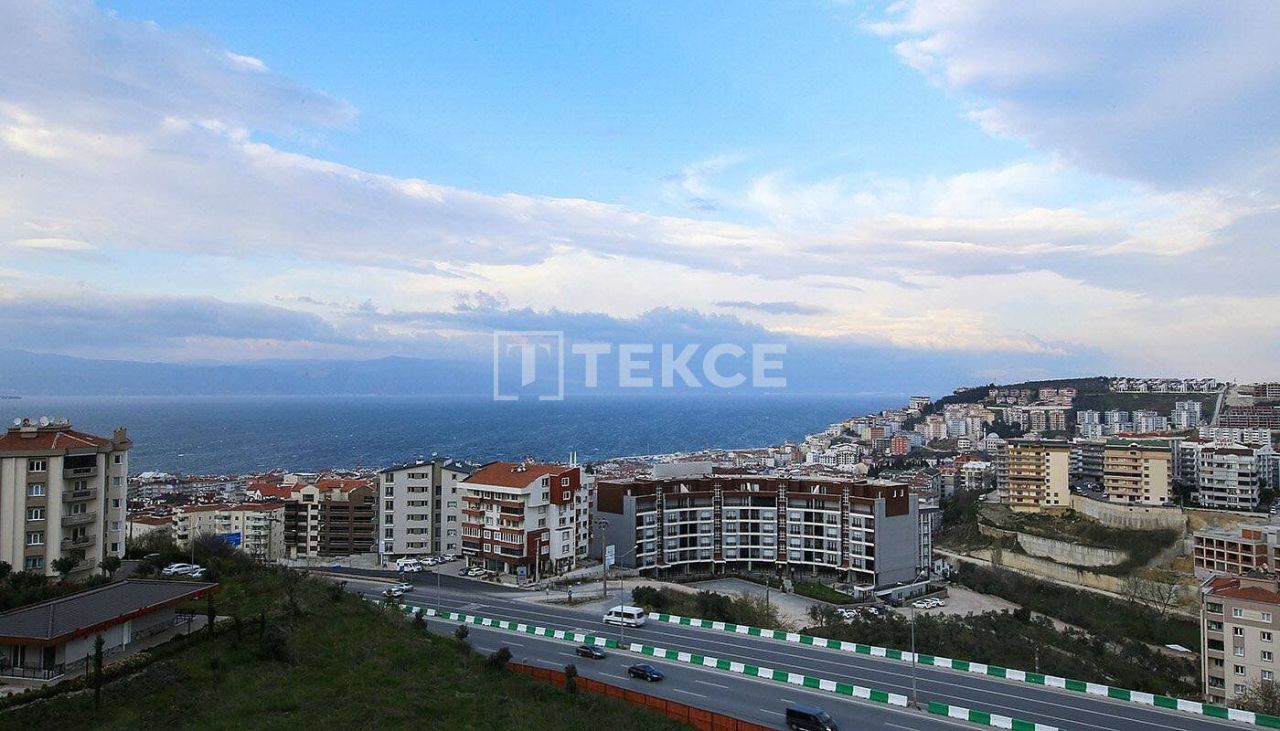 Apartment Mudanya, Turkey, 220 sq.m - picture 1
