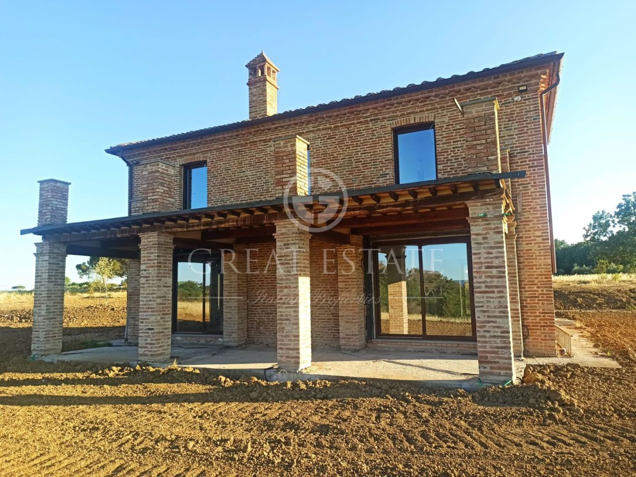 House in Castiglione del Lago, Italy, 325.1 sq.m - picture 1