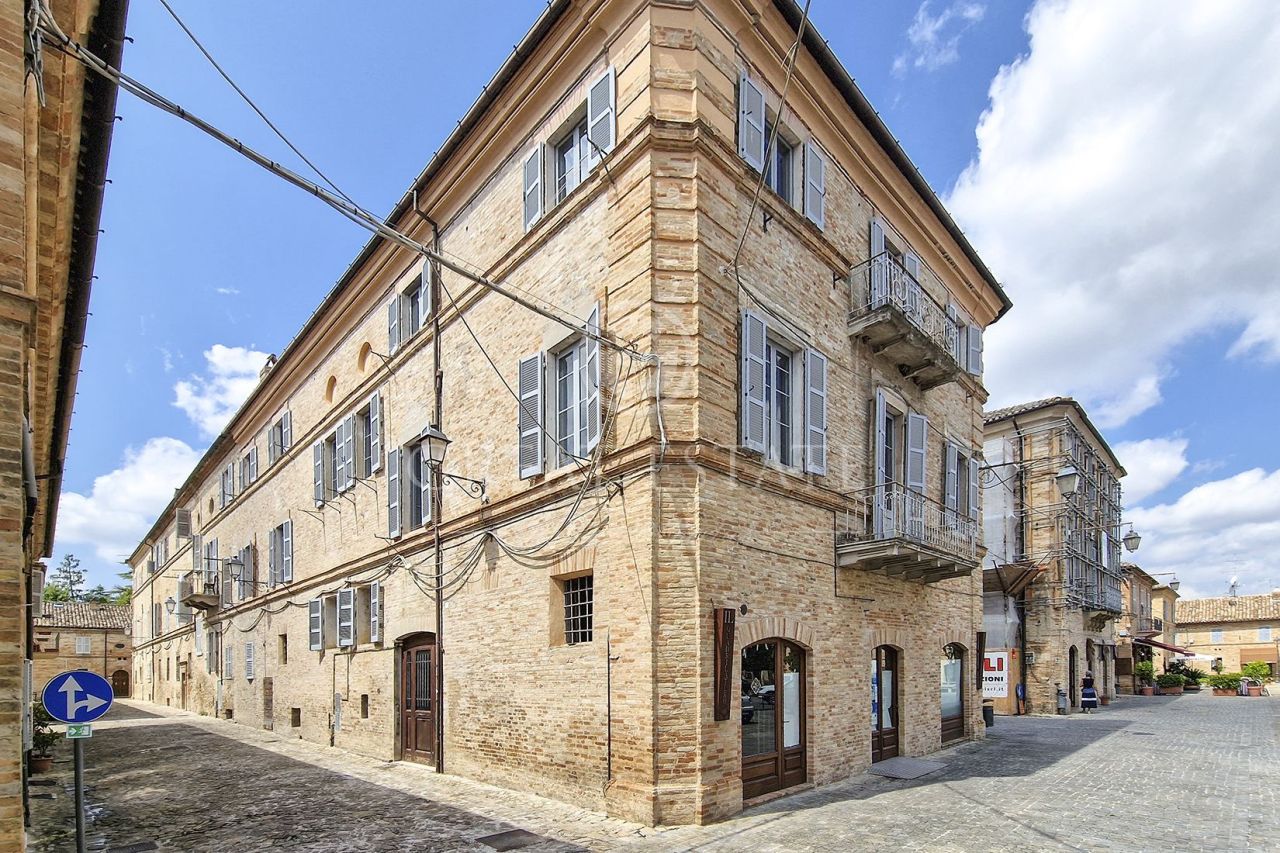 Stadthaus in Fermo, Italien, 700 m2 - Foto 1