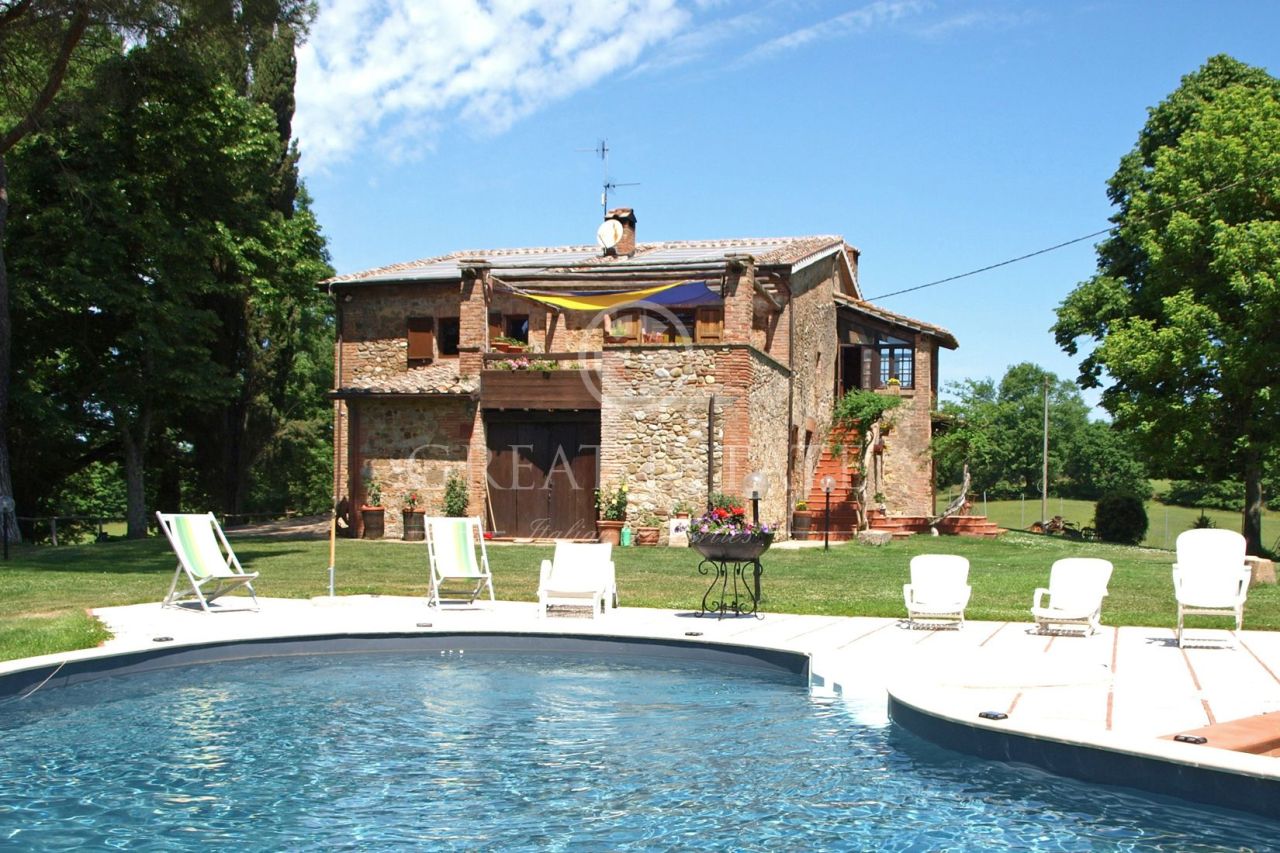 Casa en Citta della Pieve, Italia, 363.3 m2 - imagen 1