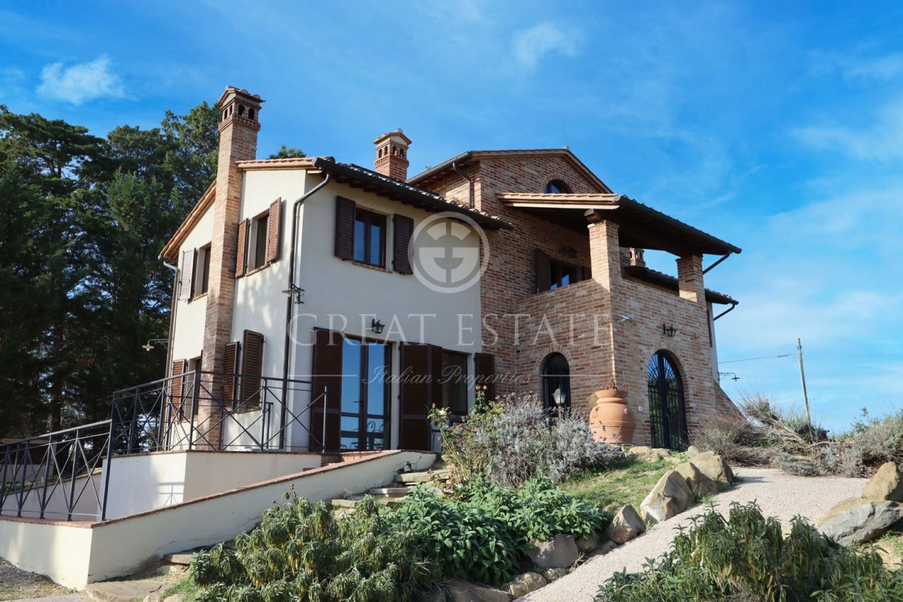 Maison à Castiglione del Lago, Italie, 459.15 m2 - image 1