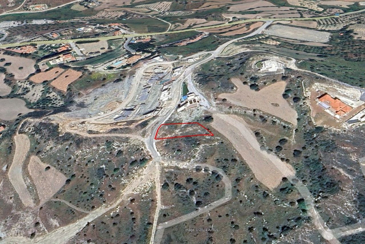 Terreno en Pafos, Chipre, 1 166 m2 - imagen 1