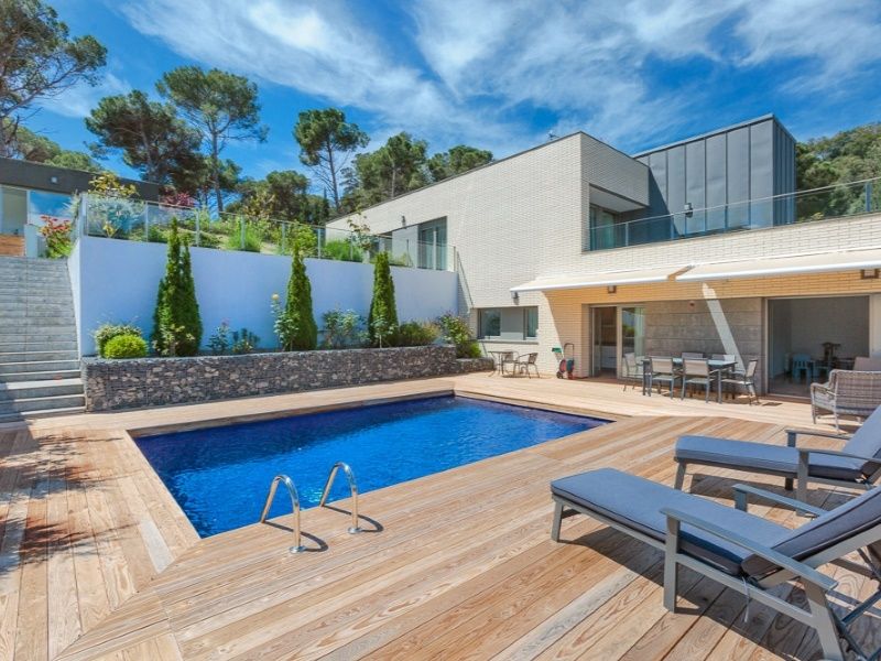 Casa en la Costa Brava, España, 412 m2 - imagen 1