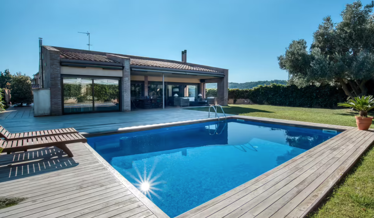 Casa en la Costa Brava, España, 380 m2 - imagen 1