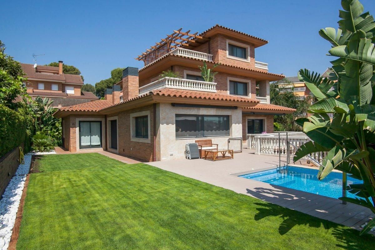 Haus in Costa del Garraf, Spanien, 788 m2 - Foto 1