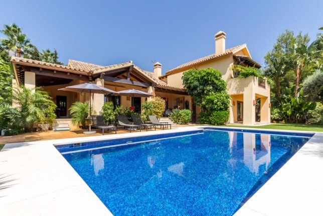 Casa en la Costa del Sol, España, 475 m2 - imagen 1