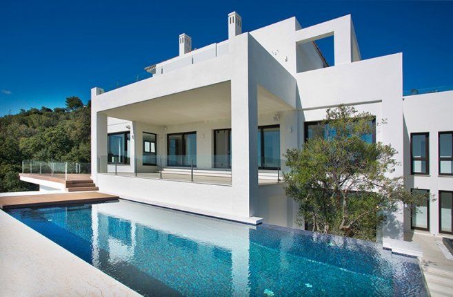 Casa en la Costa del Sol, España, 1 160 m2 - imagen 1