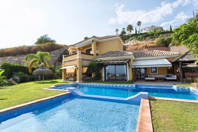 House on Costa del Sol, Spain, 418 sq.m - picture 1