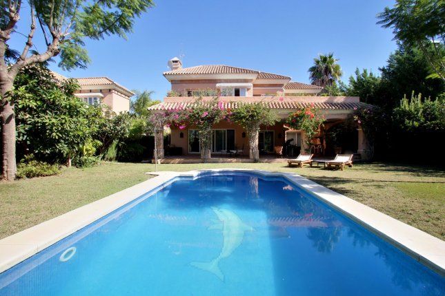 Casa en la Costa del Sol, España, 323 m2 - imagen 1