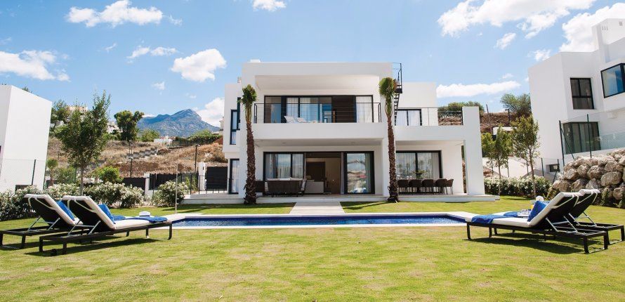 House on Costa del Sol, Spain, 501 sq.m - picture 1
