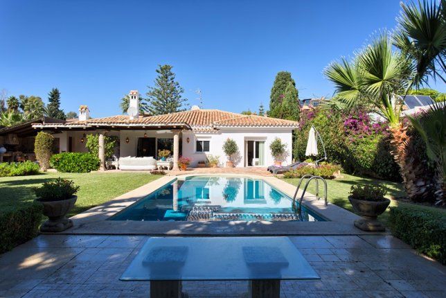 Casa en la Costa del Sol, España, 280 m2 - imagen 1