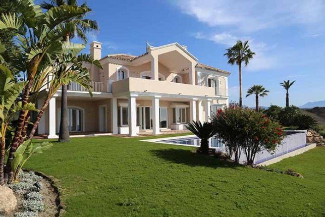 House on Costa del Sol, Spain, 619 sq.m - picture 1